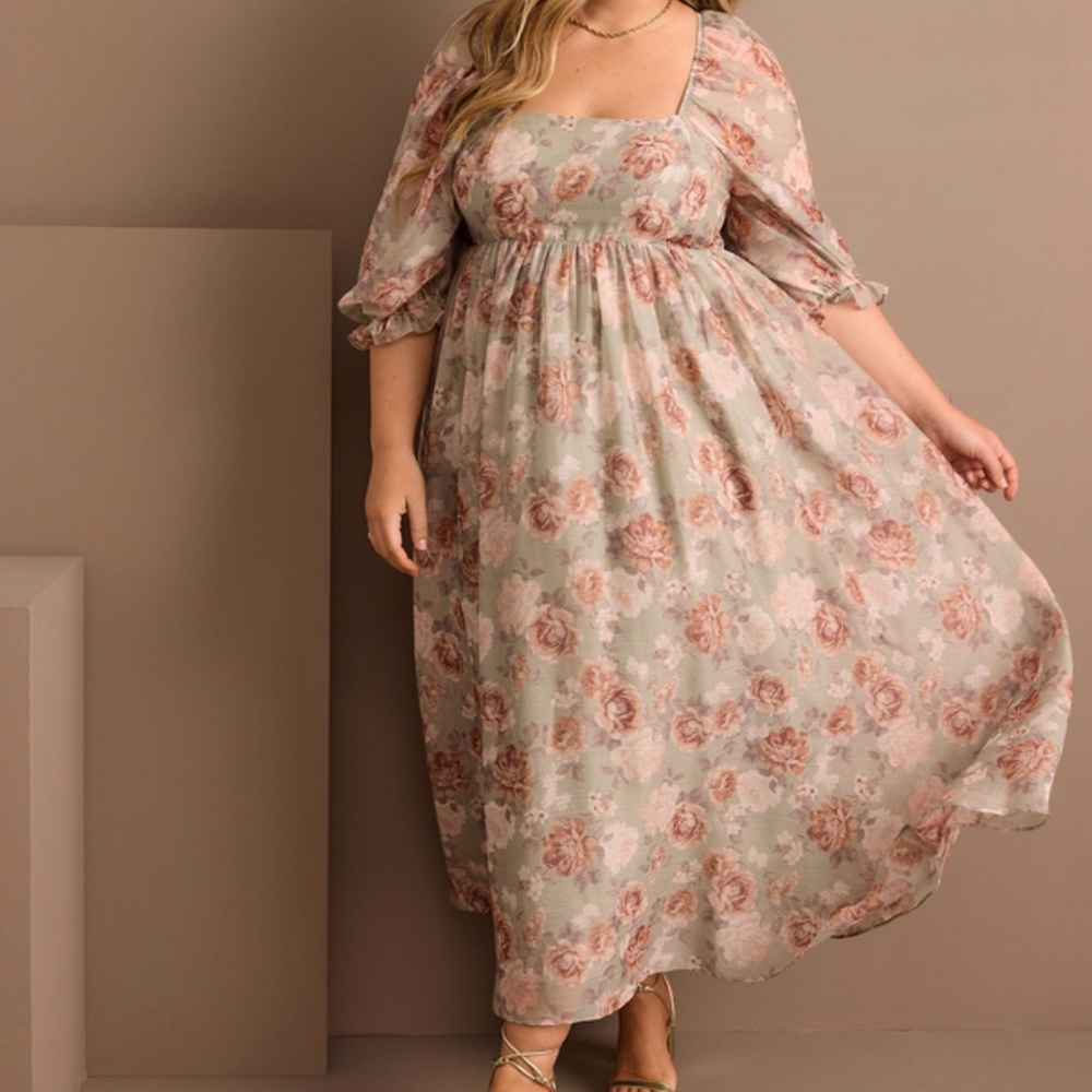 Arula Raylee Floral Maxi Dress
